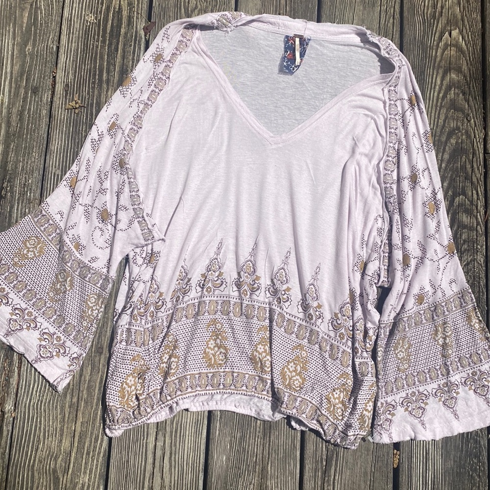 Free People Women's Medallion Printed V-Neck Top medium